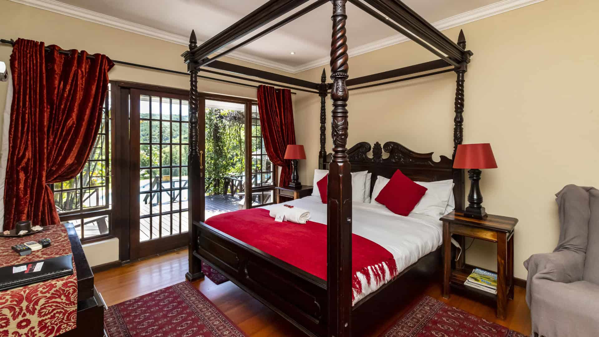 Home fish eagle manor room amber