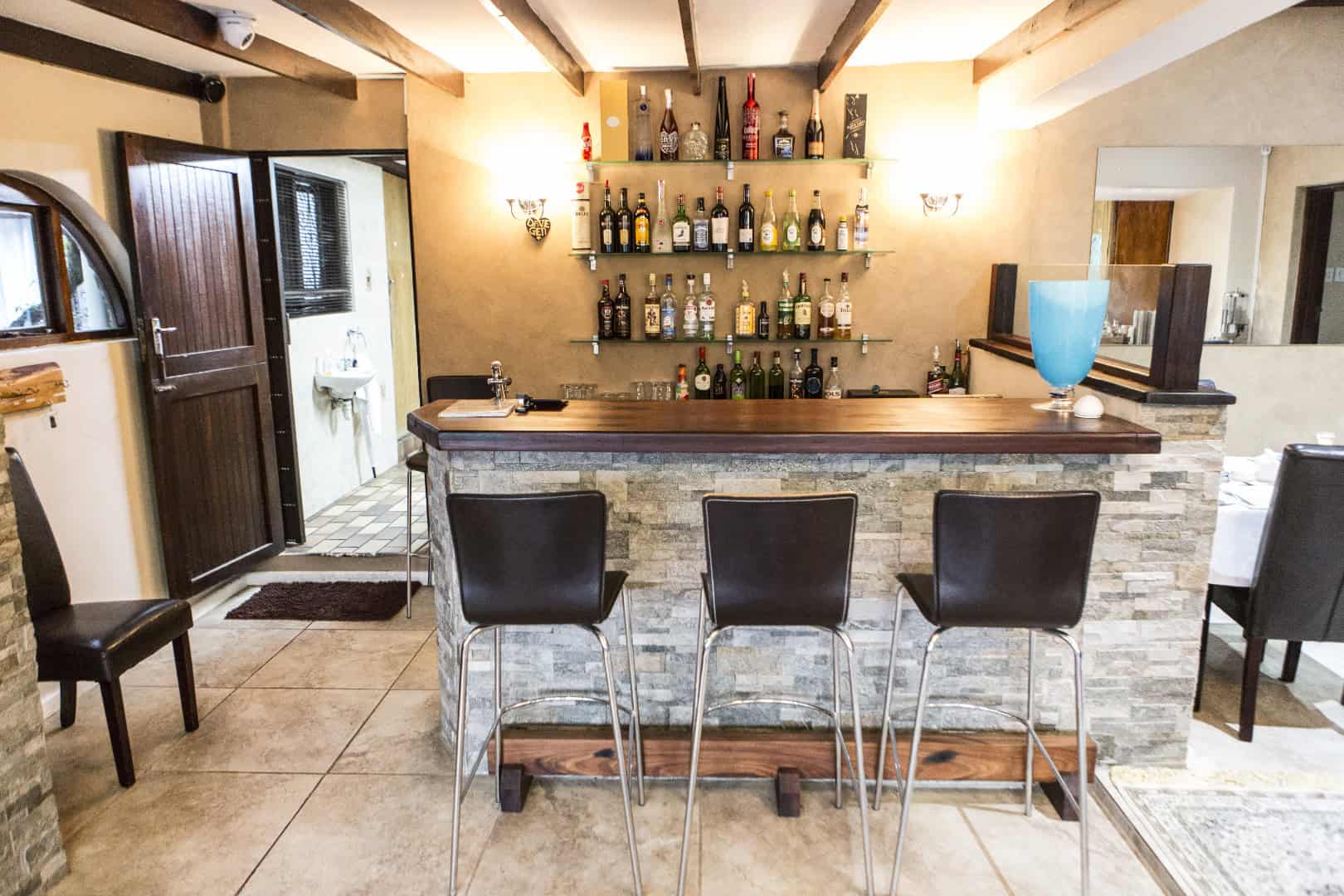 Fish Eagle Manor Home Gallery 10