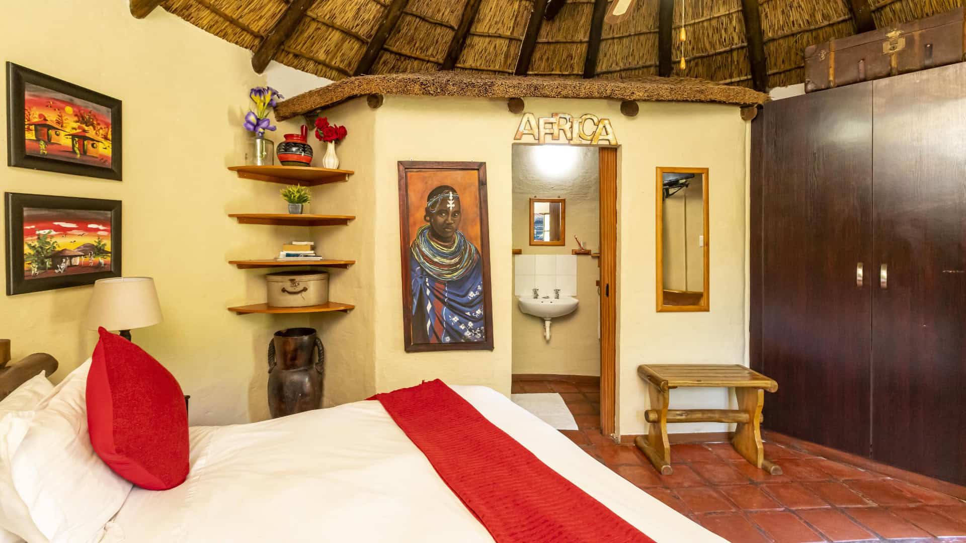 fish eagle manor room amber